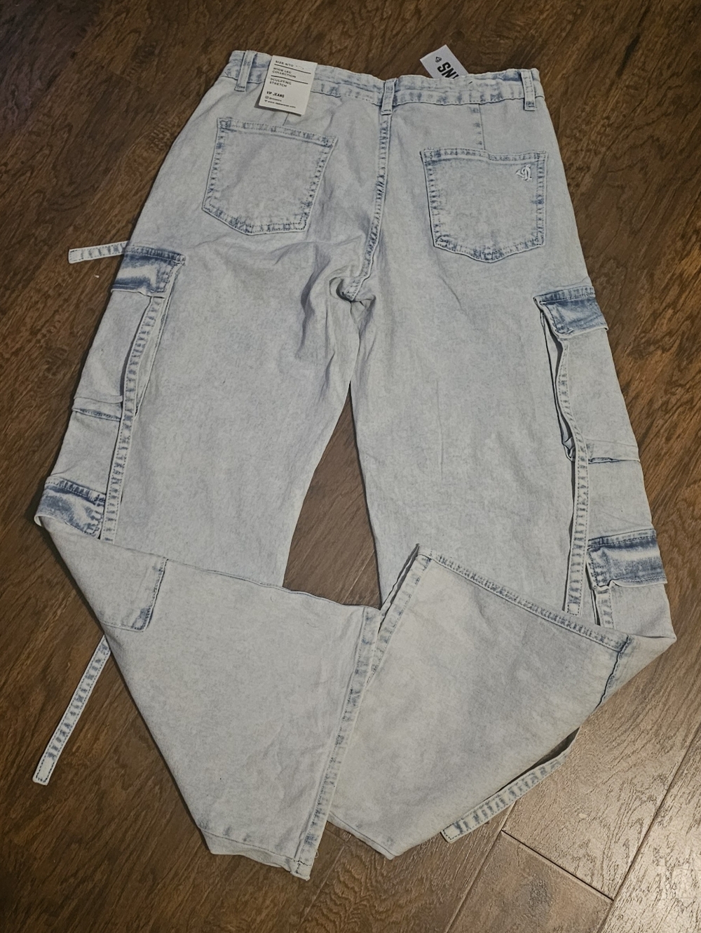 VIP Wide Leg Cargo Jeans - Picture 2 of 4
